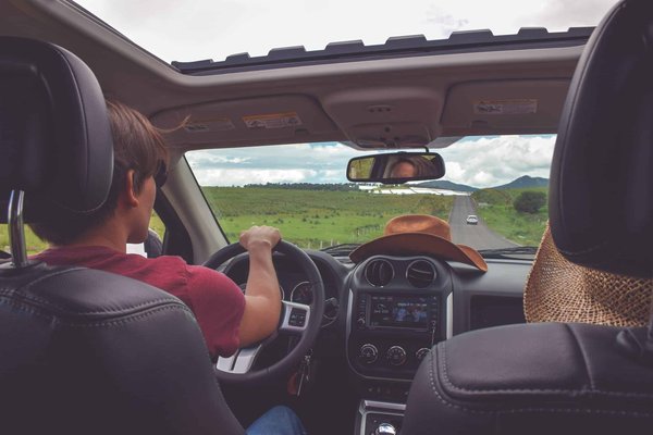 Les avantages et les inconvénients d'un road trip
